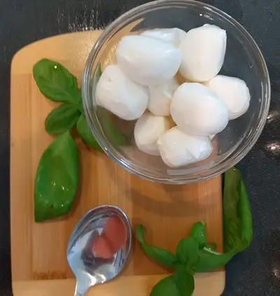 Salsa de Tomate y Mozzarella